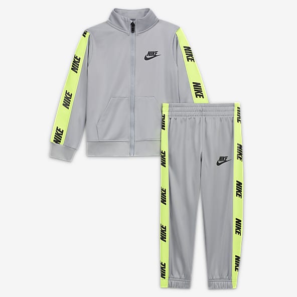Baby boy nike tracksuit sale clearance